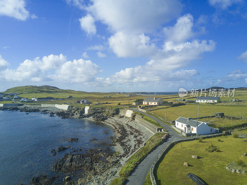 鸟瞰图的伊尼什伯芬岛，Co. Galway，爱尔兰。